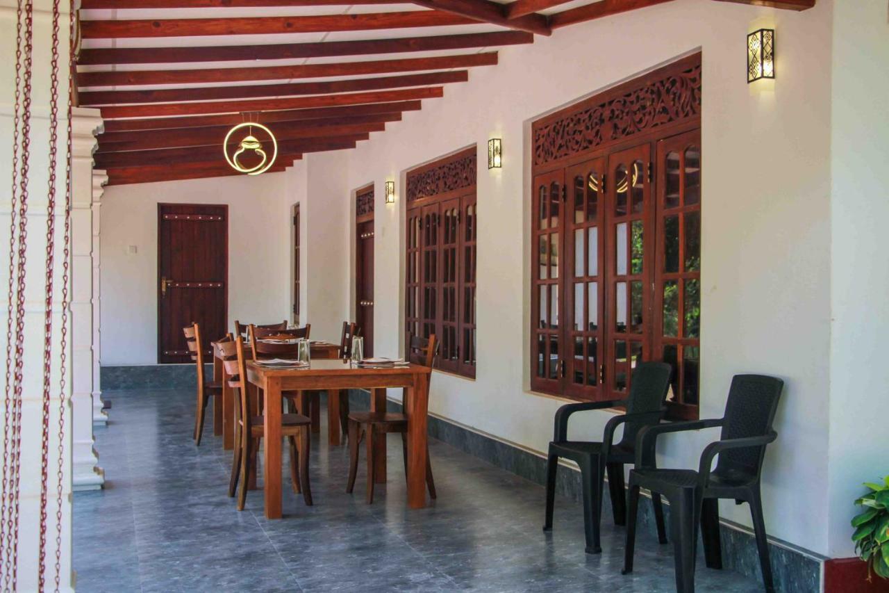 Wijesiri Family Guest House Sigiriya Bagian luar foto