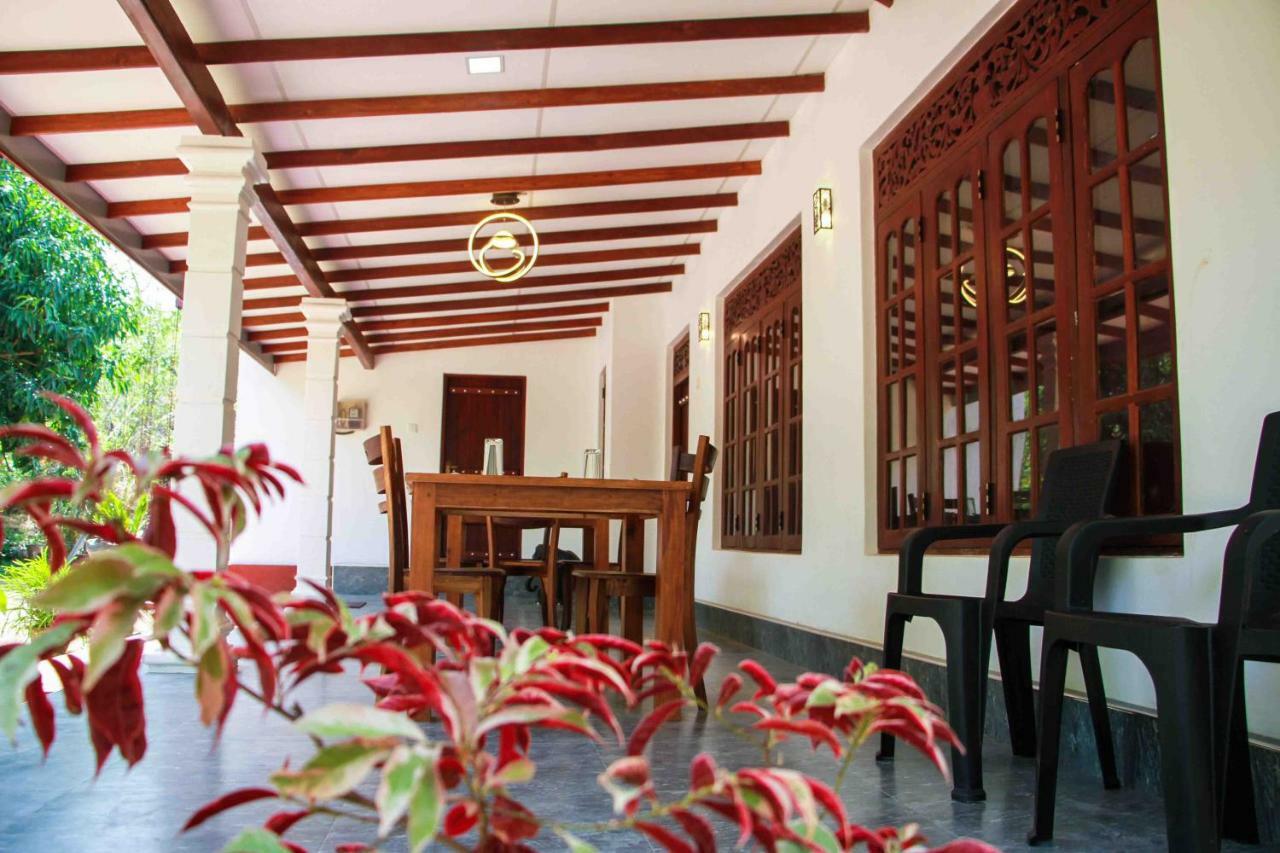 Wijesiri Family Guest House Sigiriya Bagian luar foto