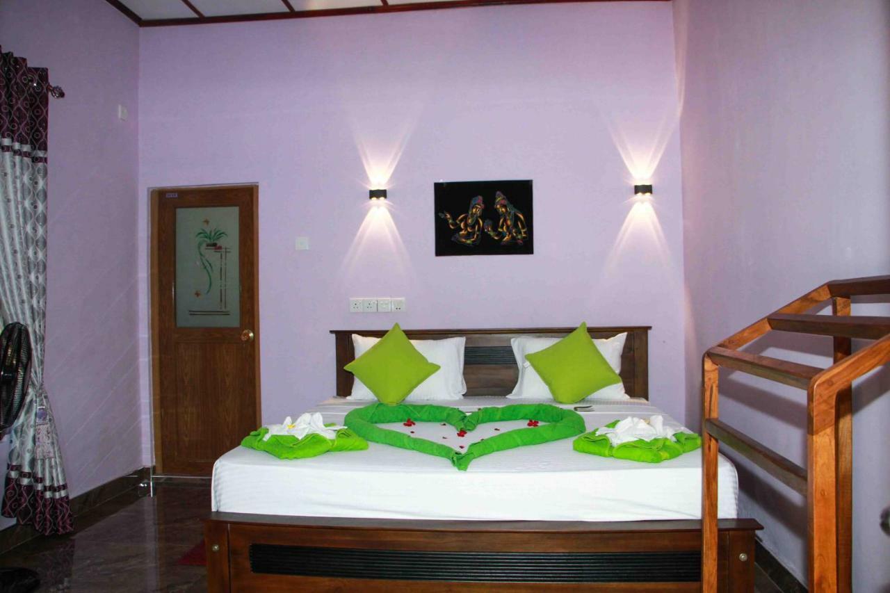 Wijesiri Family Guest House Sigiriya Bagian luar foto