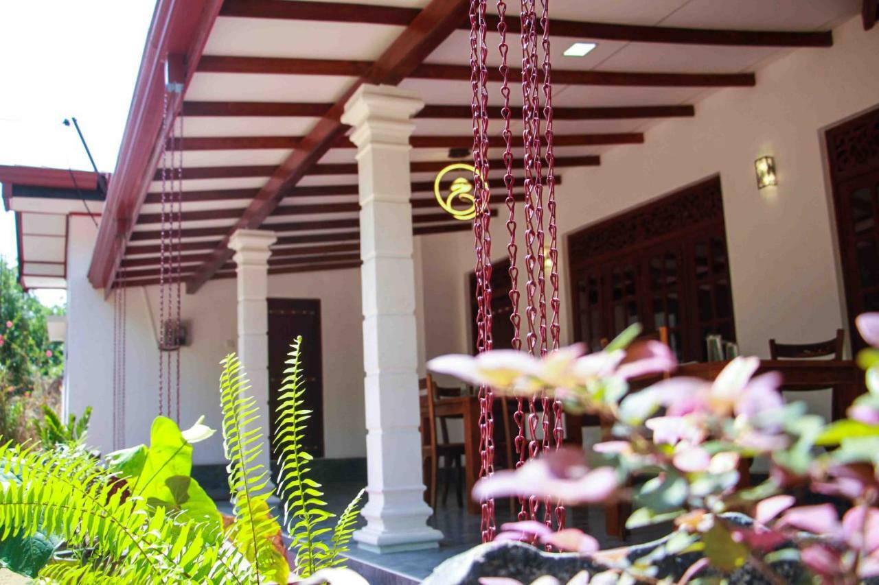 Wijesiri Family Guest House Sigiriya Bagian luar foto