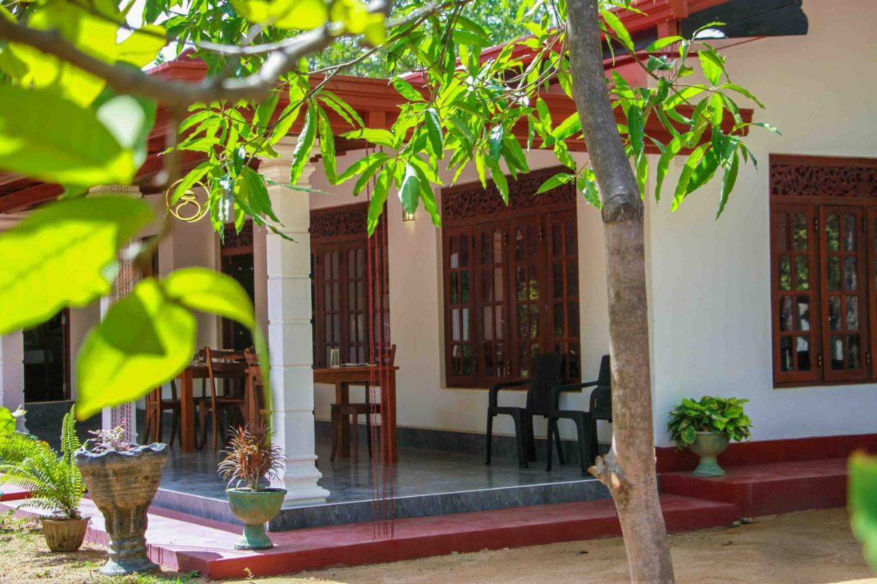 Wijesiri Family Guest House Sigiriya Bagian luar foto
