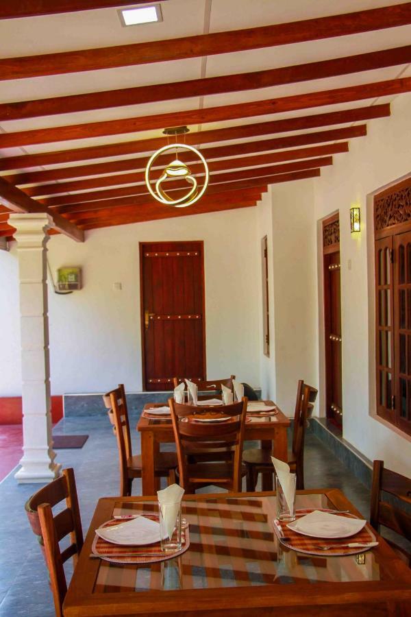 Wijesiri Family Guest House Sigiriya Bagian luar foto